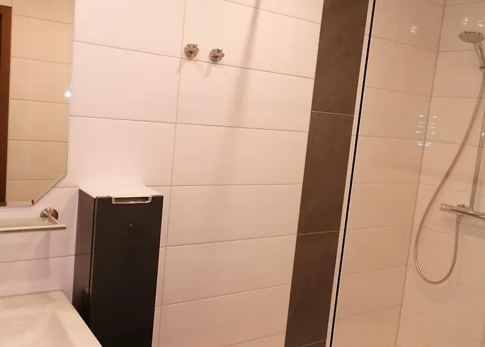 Πανσιόν Gaestehaus Tannenhof 3*